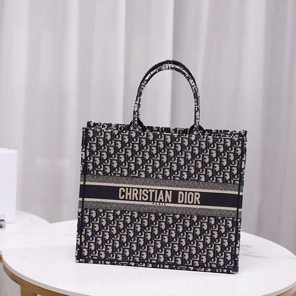 Dior Large Book Tote Bag - Image 2