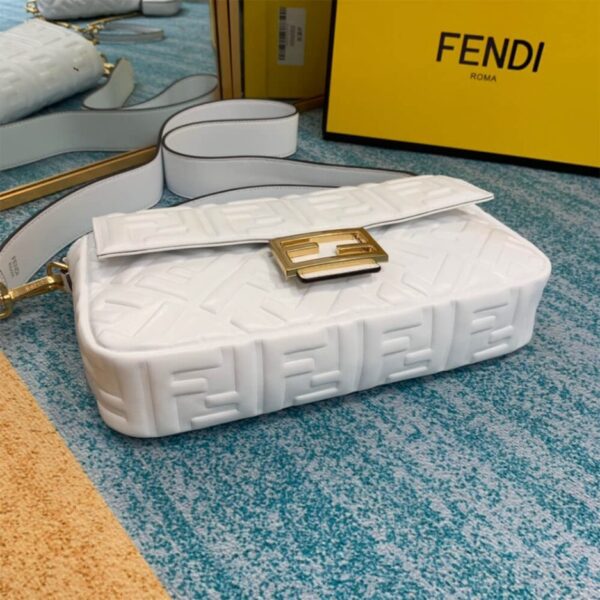 Fendi Baguette Bag - Image 4