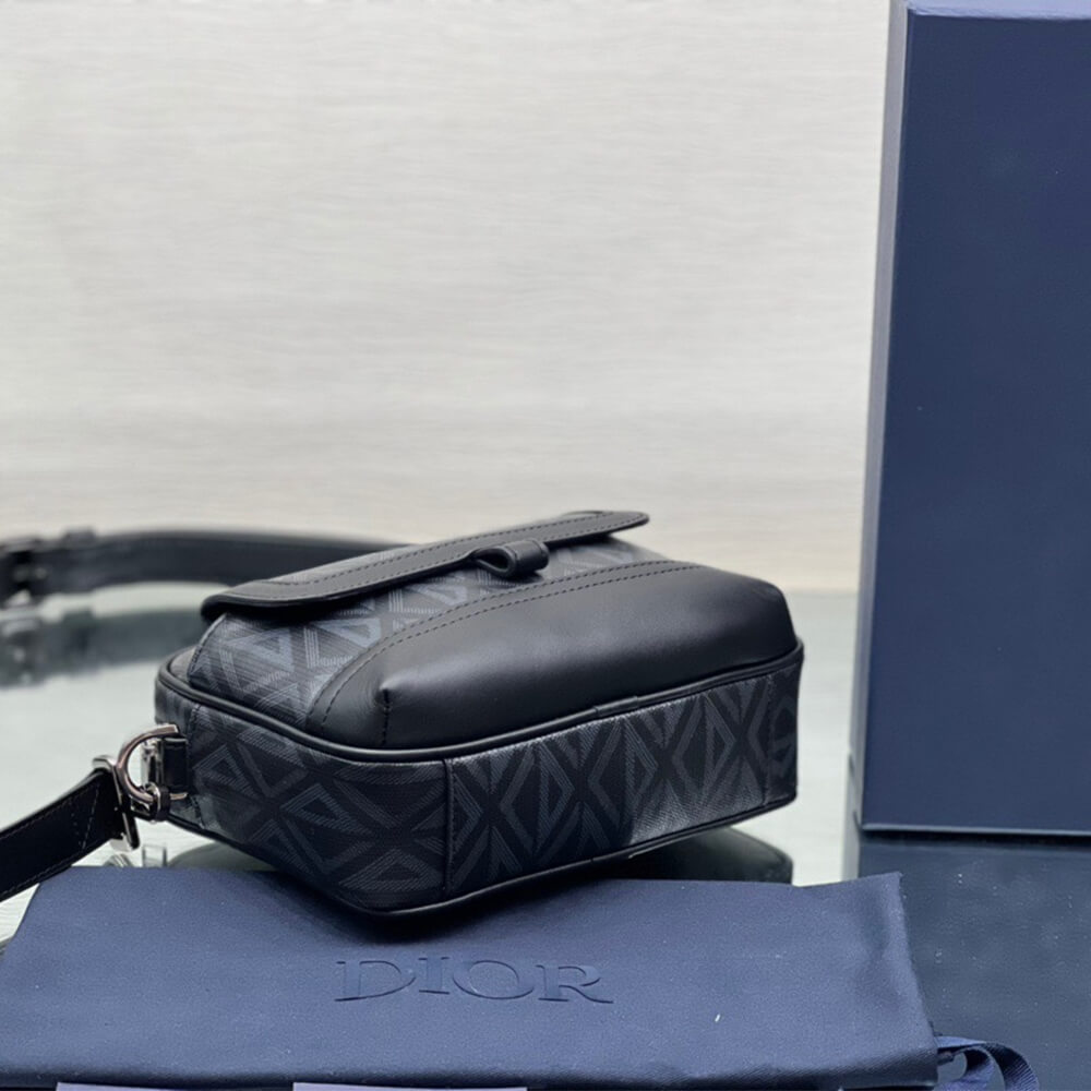 Dior Hit The Road Messenger Pouch Bag - Image 5