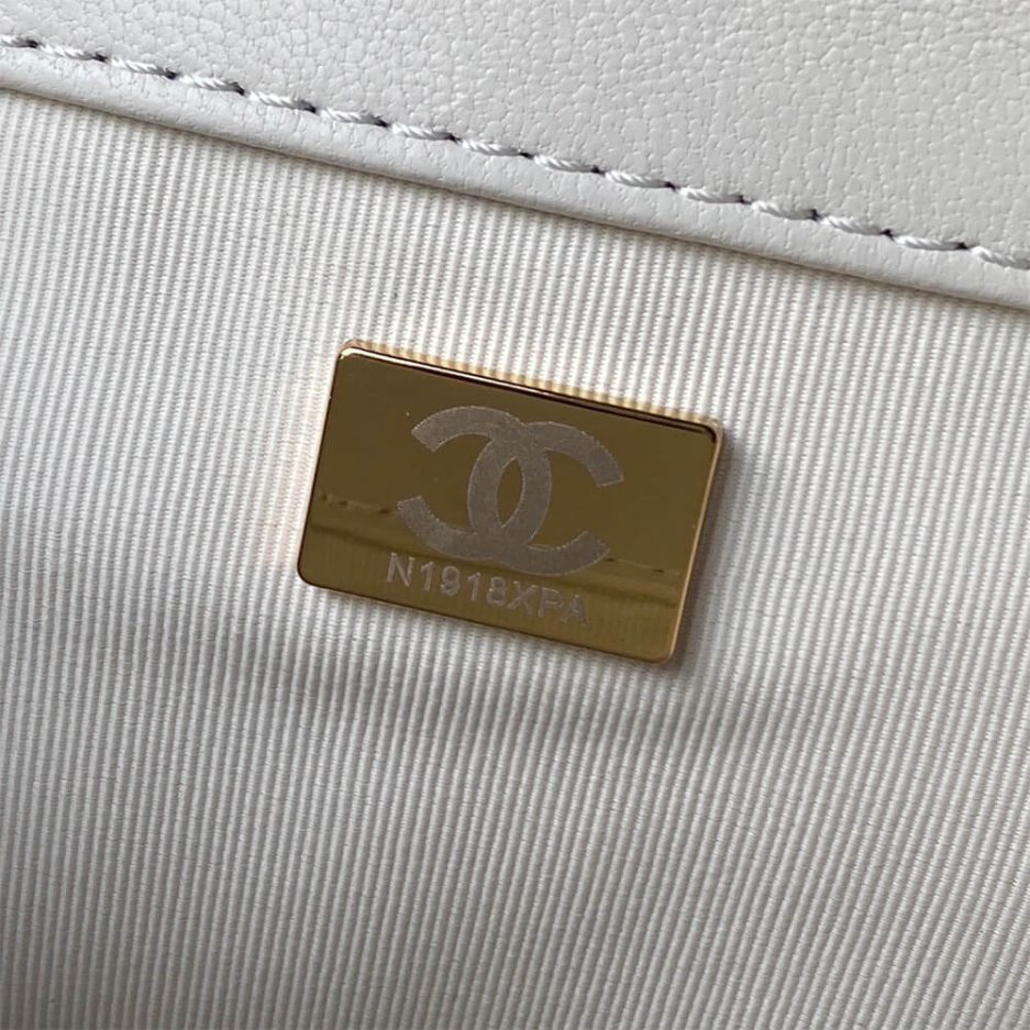 CHANEL 24C - Image 8
