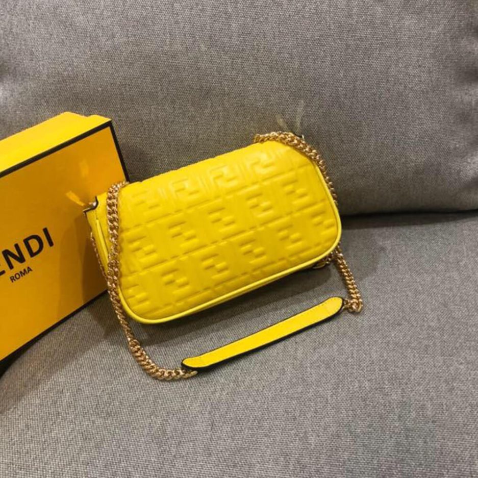 Fendi Baguette Chain Bag - Image 5