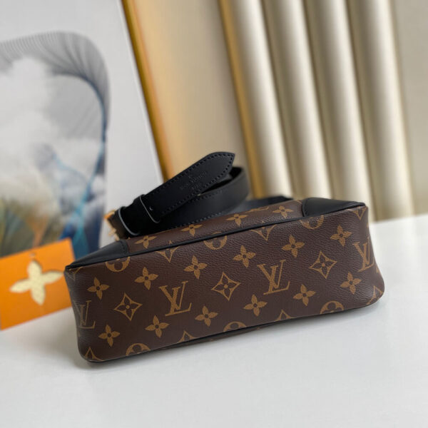 Louis Vuitton Odeon MM Bag - Image 7
