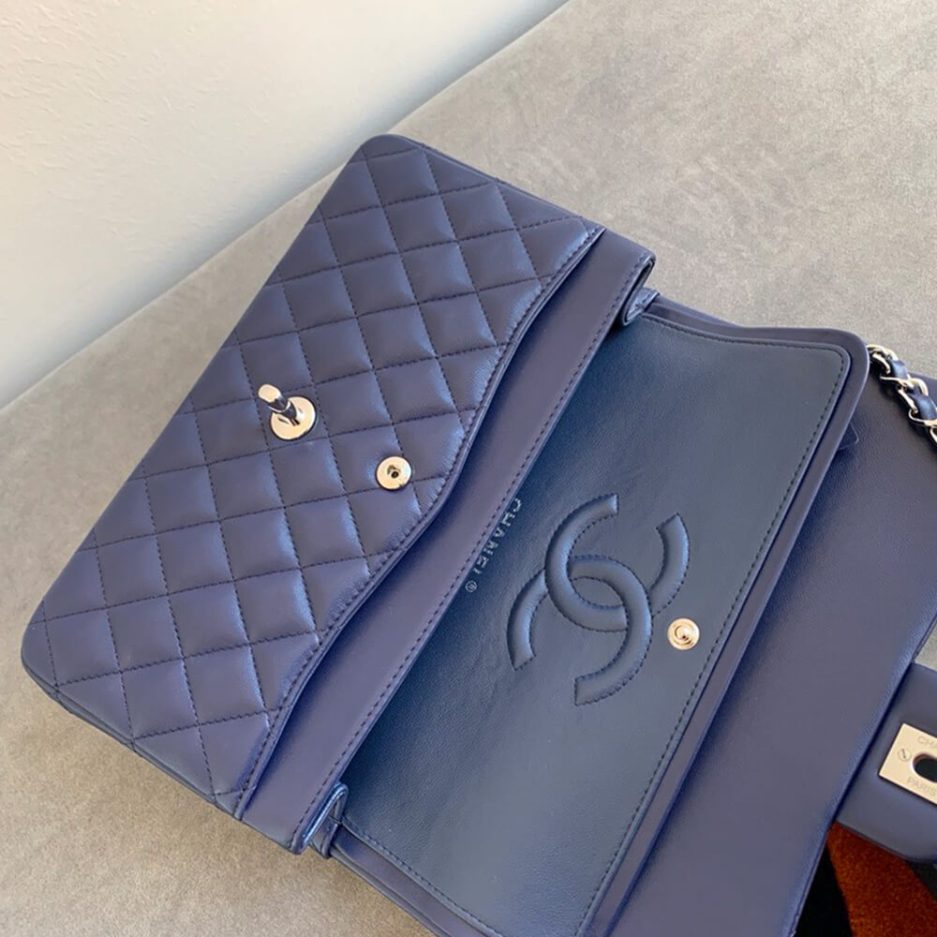 CHANEL CLASSIC 11.12 HANDBAG(high-end grade) - Image 7