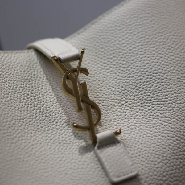 YSL le A 7 Bea In Grained Leather Bag - Image 7