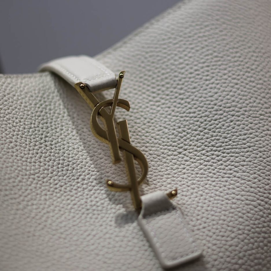 YSL le A 7 Bea In Grained Leather Bag - Image 7