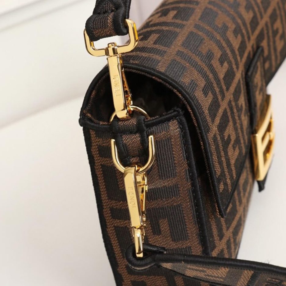 Fendi Baguette Bag - Image 6