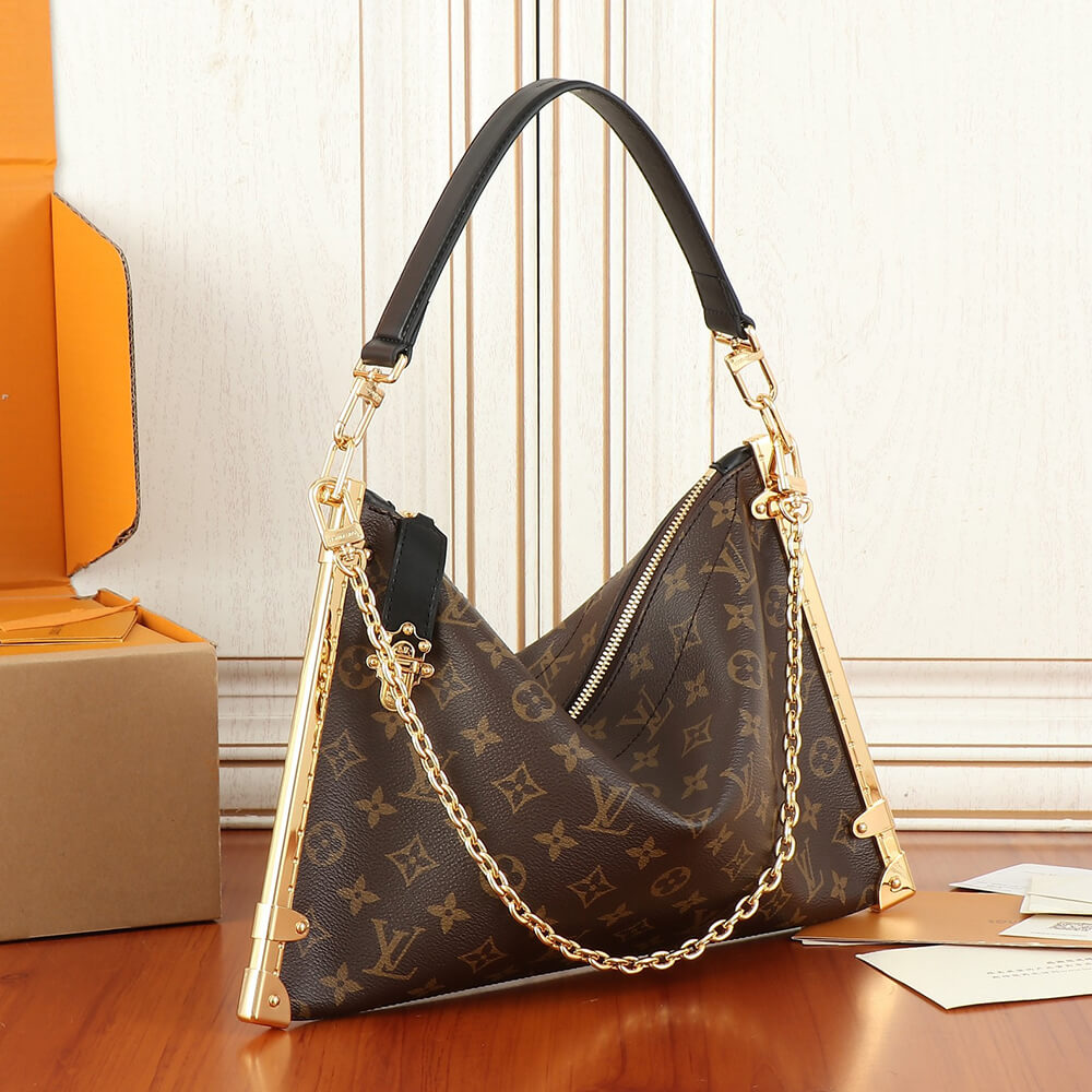 LOUIS VUITTON Lucky Trunk - Image 3