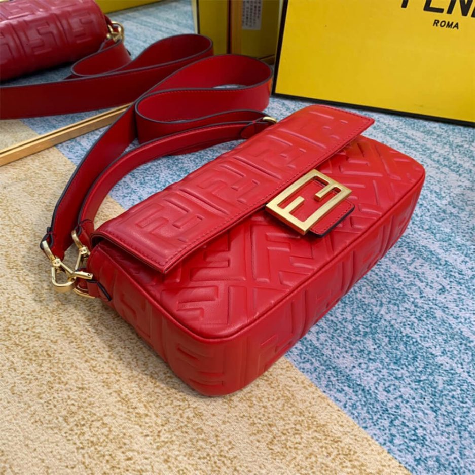 Fendi Baguette Chain MIdi Bag - Image 4