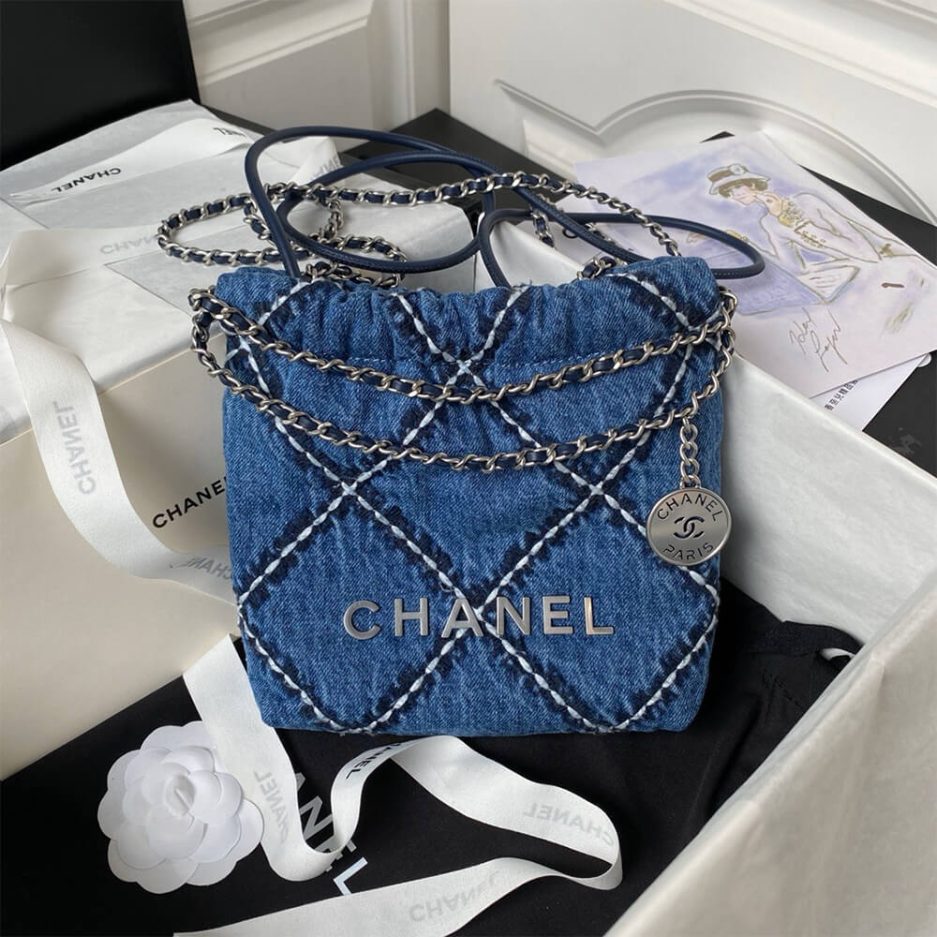 CHANEL 22 MINI HANDBAG - Image 2
