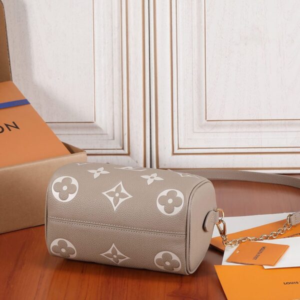 LOUIS VUITTON Speedy Bandouliere 20 - Image 4