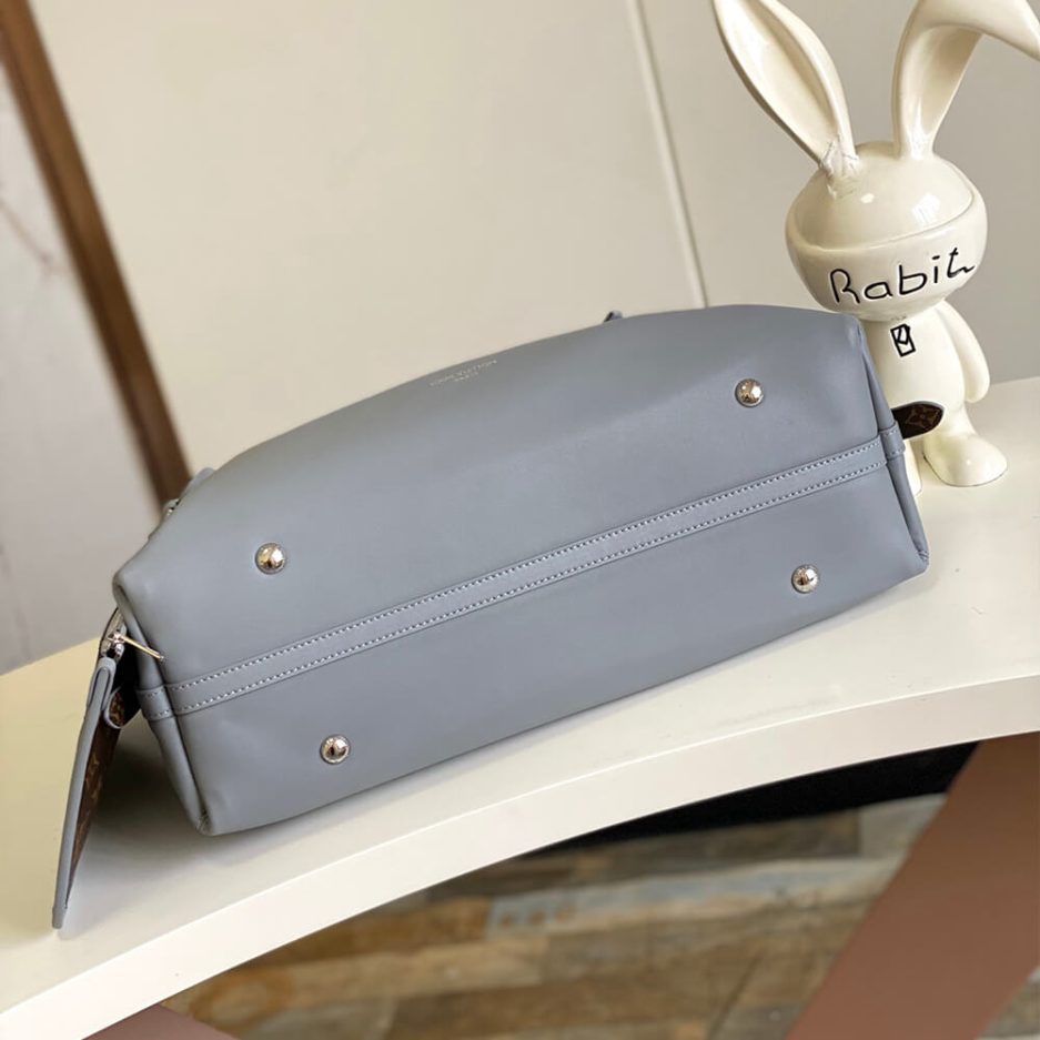 LV CarryAll MM - Image 6