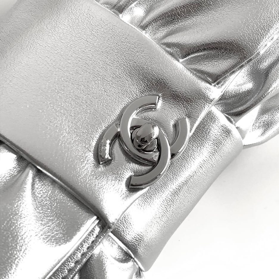 CHANEL Clutch - Image 7