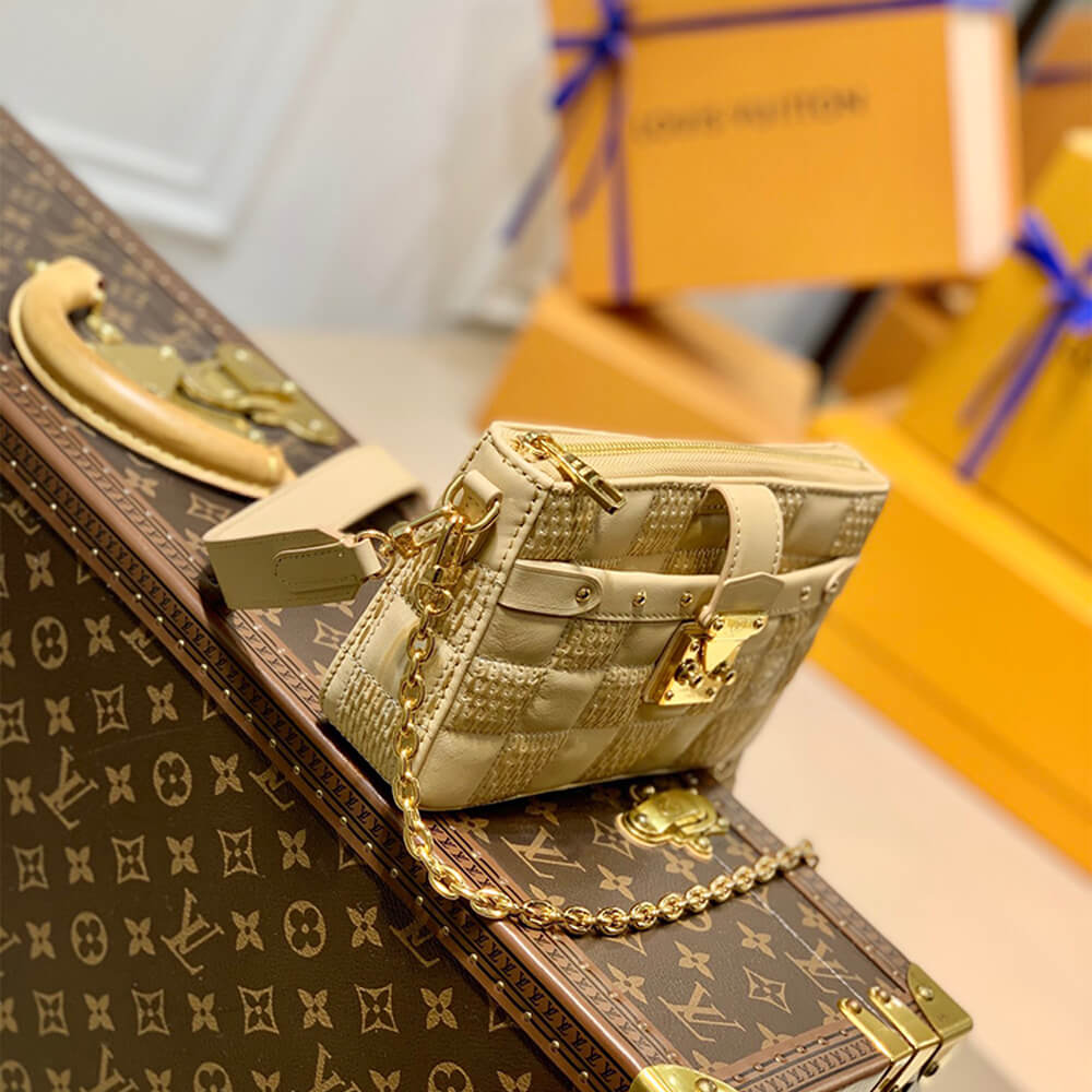 LOUIS VUITTON POCHETTE TROCA - Image 4