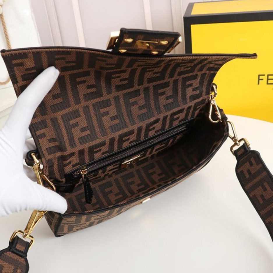 Fendi Baguette Bag - Image 8