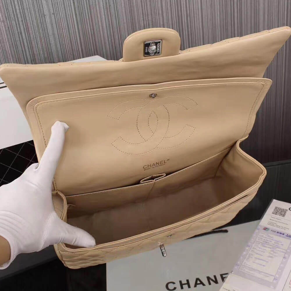 CHANEL Classic Maxi Handbag - Image 7