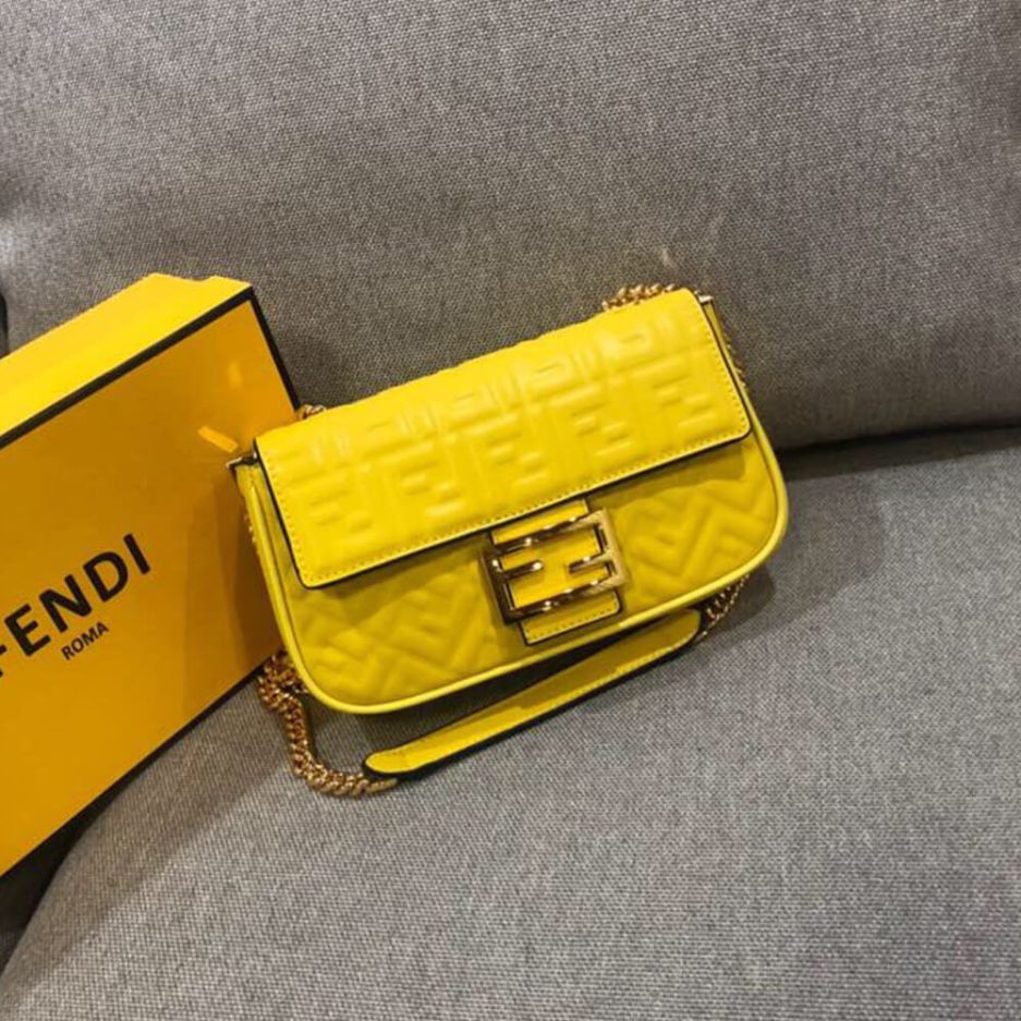 Fendi Baguette Chain Bag - Image 2