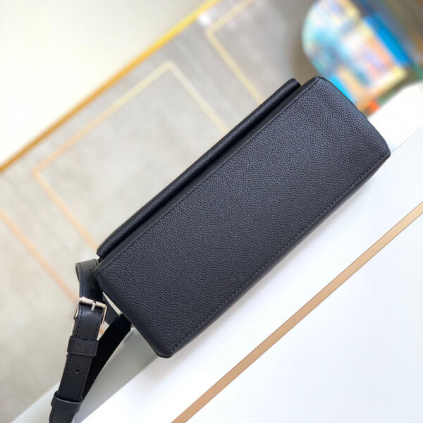 Louis Vuitton MYLOCKME - Image 6
