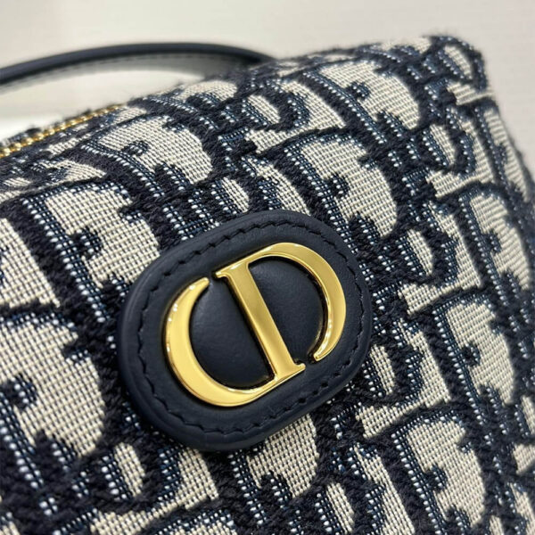 Dior Montaigne Medium D-Arch Mini Bag - Image 6