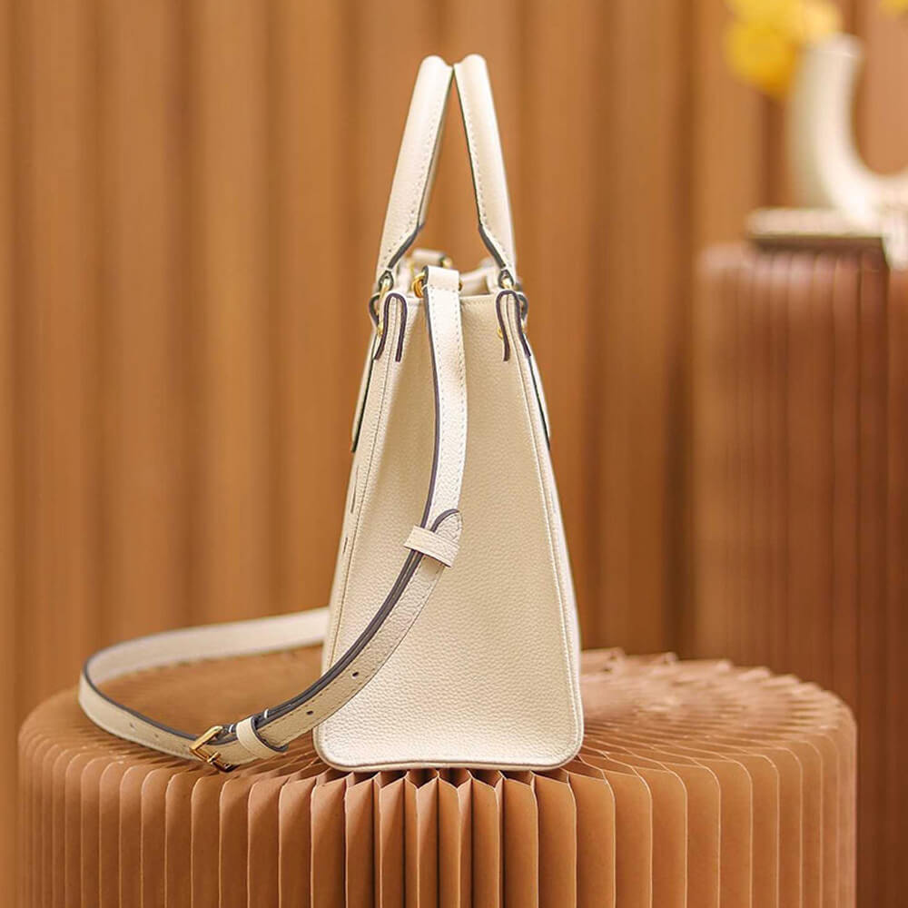 LOUIS VUITTON ONTHEGO PM - Image 4