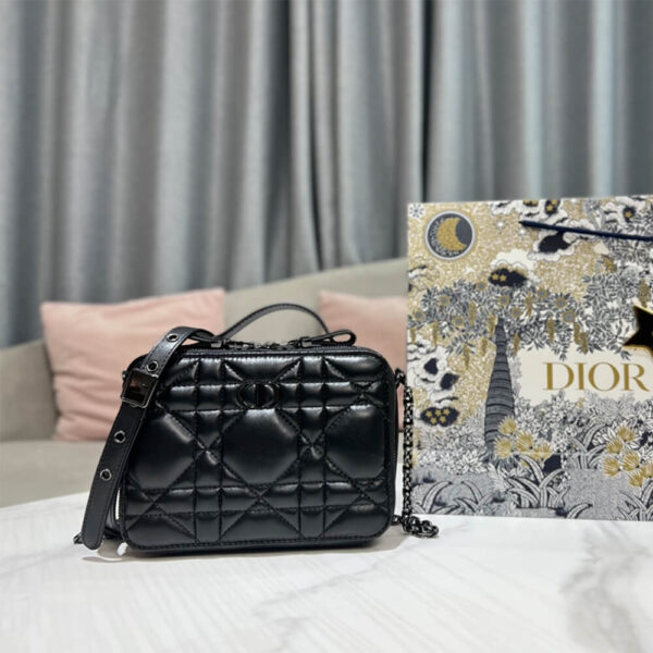 Dior Caro Box Bag With Chain - Image 3