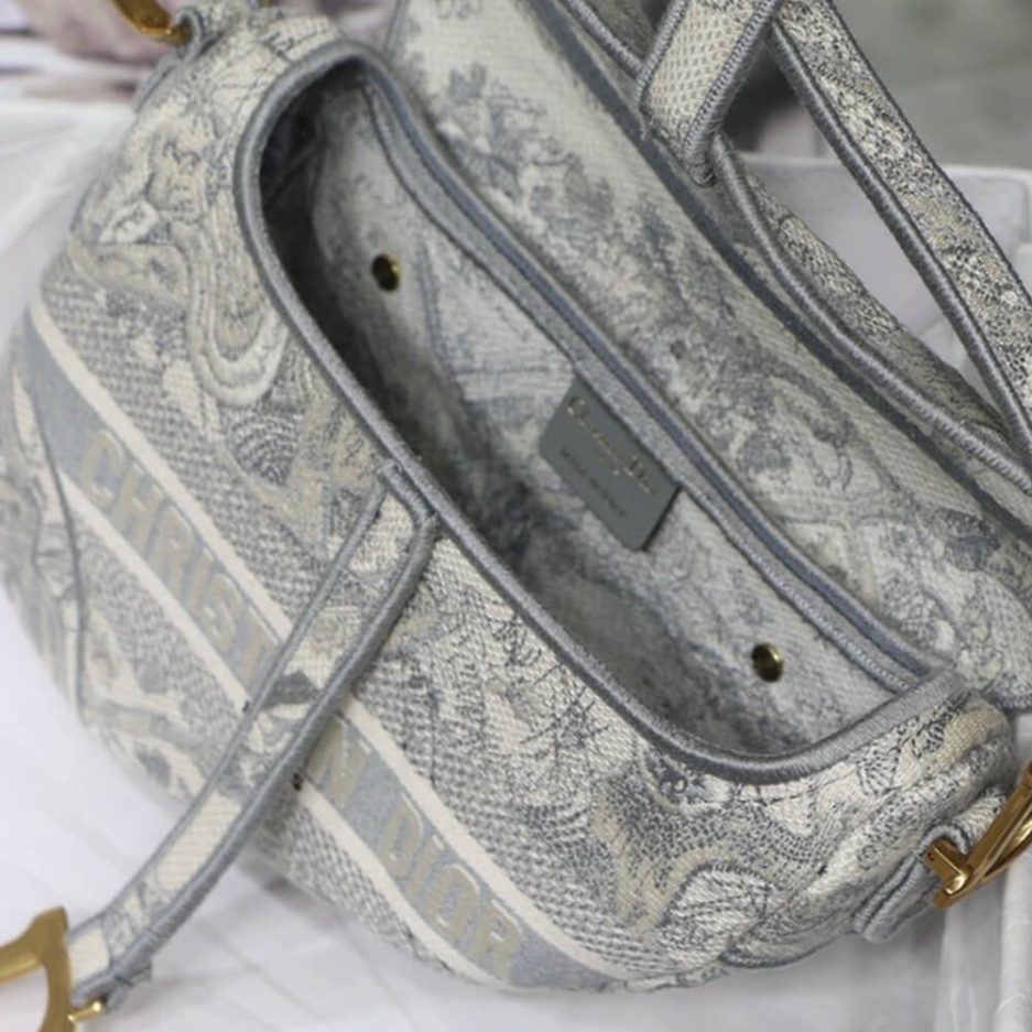 Dior Saddle Bag - Image 5