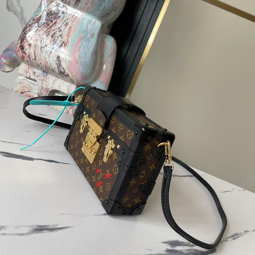 LOUIS VUITTON PETITE MALLE - Image 3