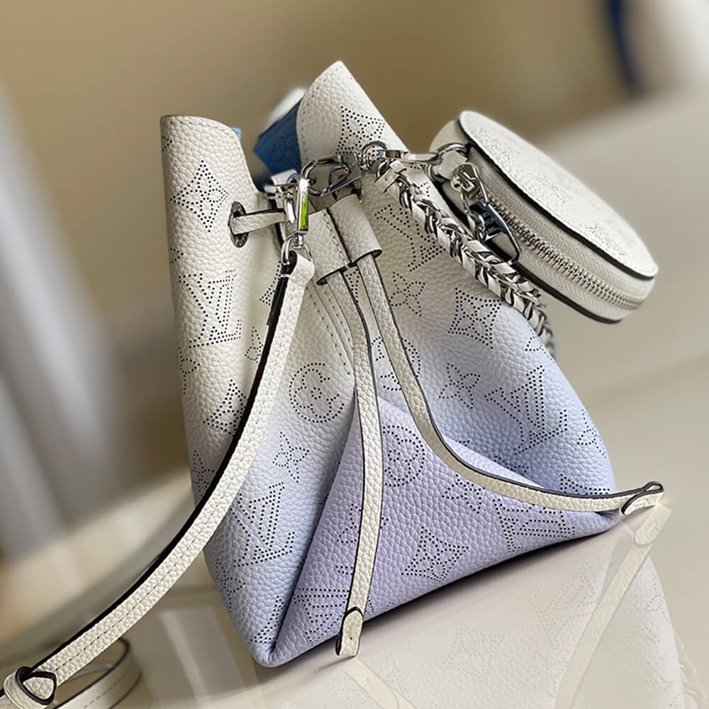 LOUIS VUITTON BELLA BUCKET BAG - Image 3