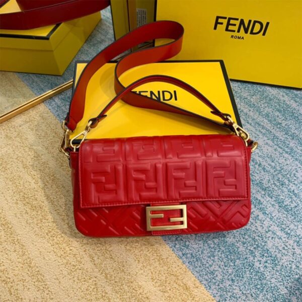 Fendi Baguette Chain MIdi Bag - Image 2