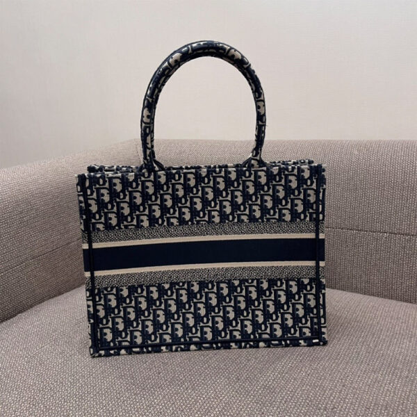 Dior Medium Book Tote Bag - Image 4