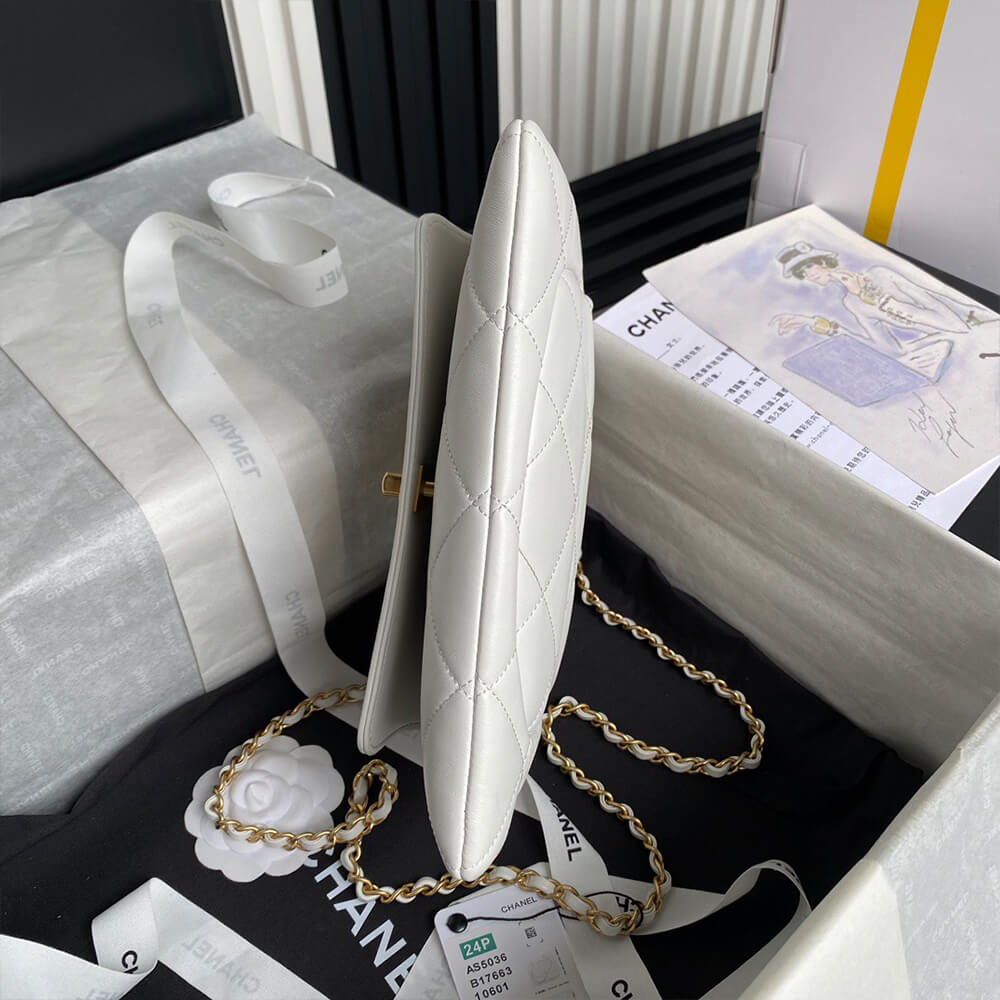 CHANEL Clutch - Image 4