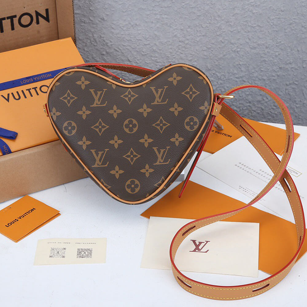 LOUIS VUITTON Game On Coeur - Image 4