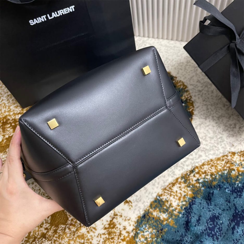 YSL Le 37 In Shiny Leather Bag - Image 7