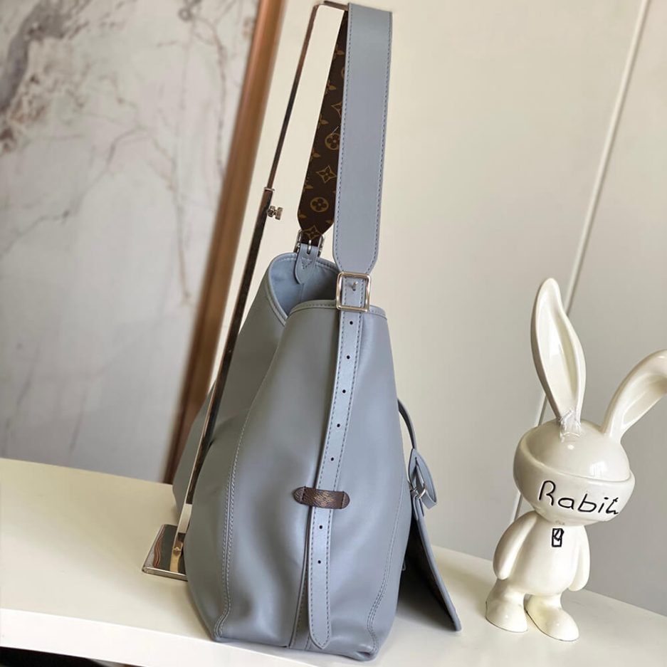 LV CarryAll MM - Image 4