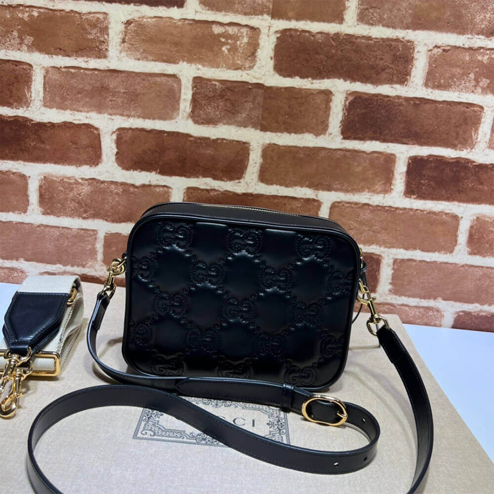 Gucci Matelasse Small Handbag - Image 3
