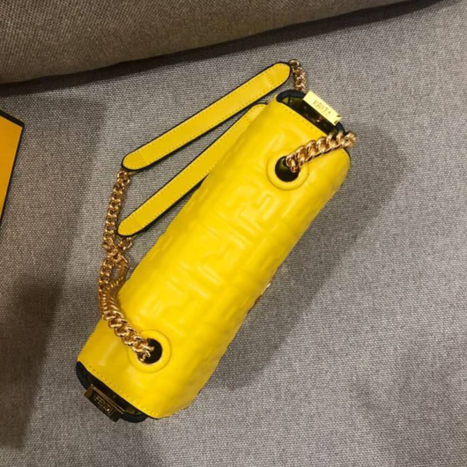 Fendi Baguette Chain Bag - Image 7