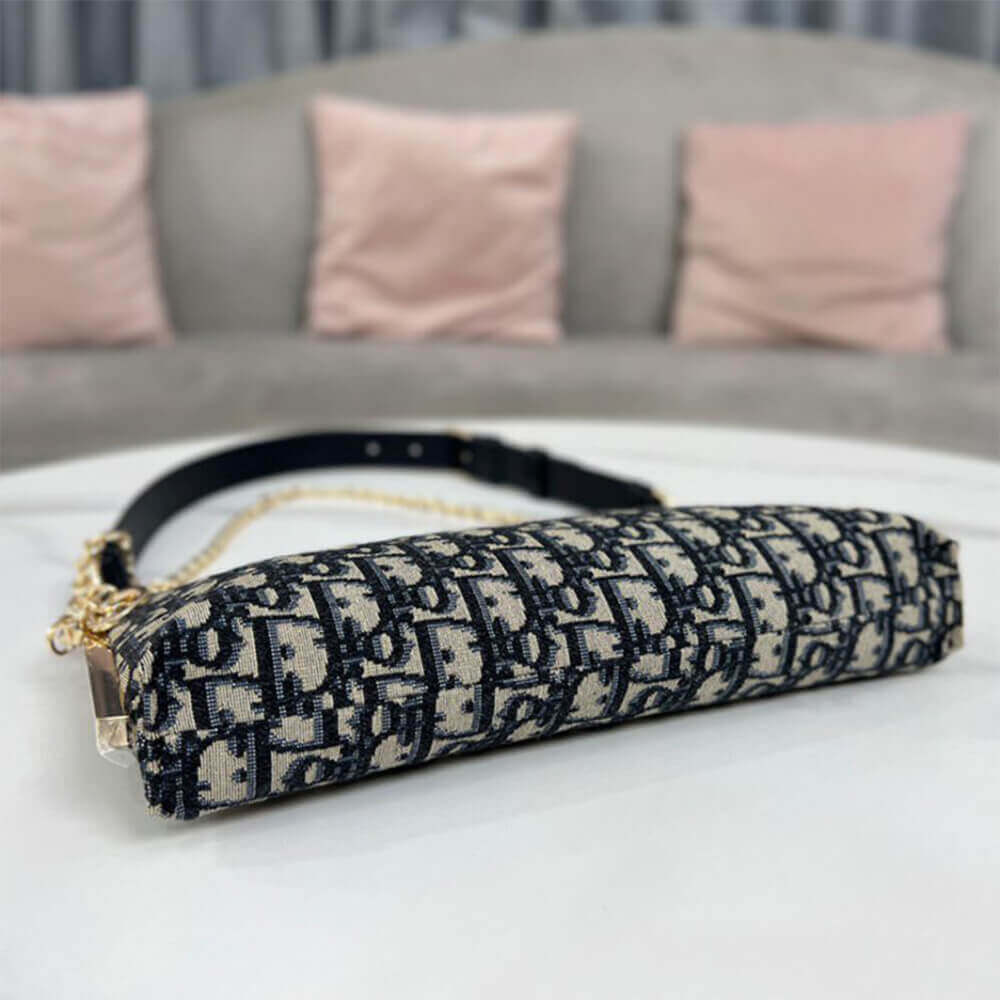 Dior Club Bag - Image 7