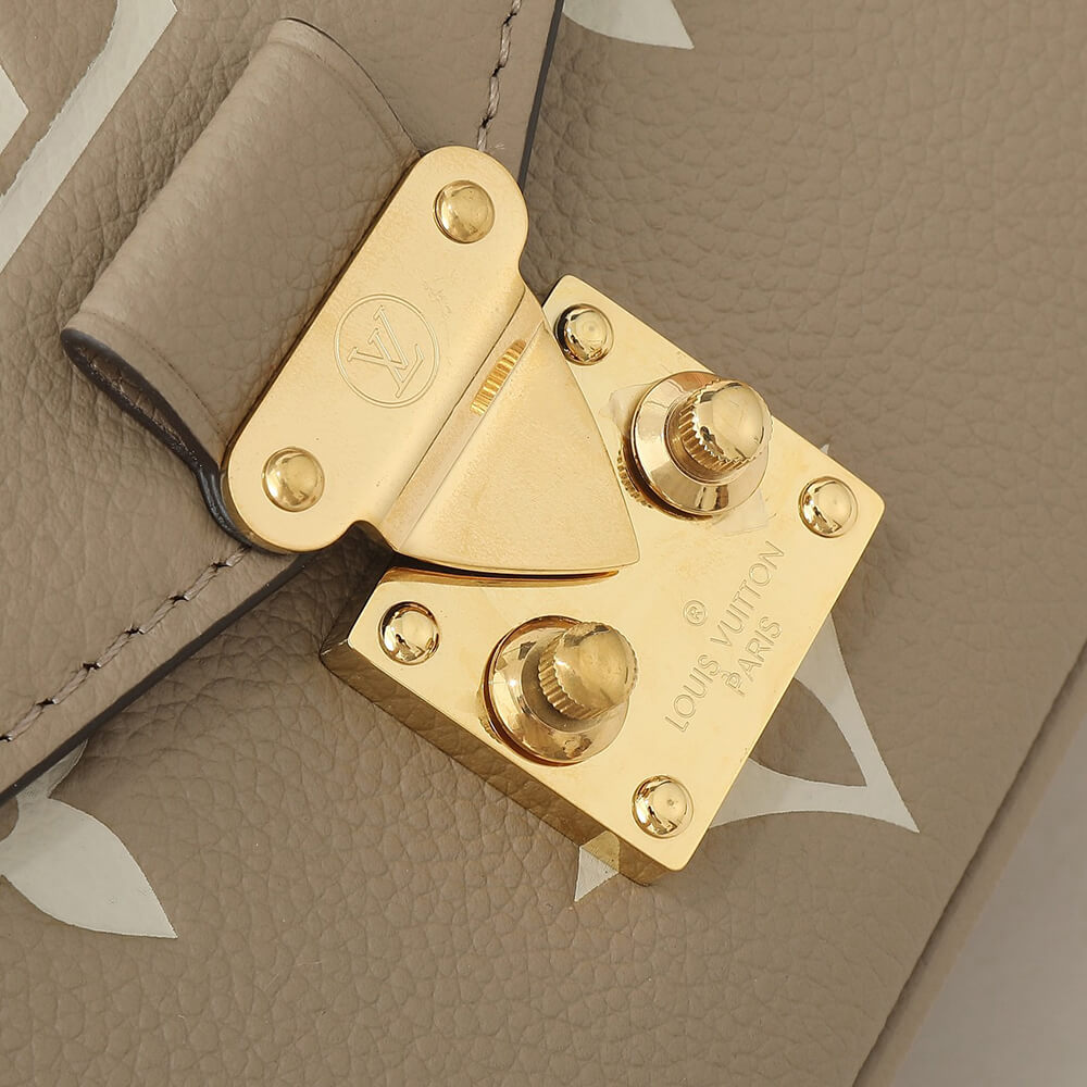 LY Pochette Metis East West - Image 6
