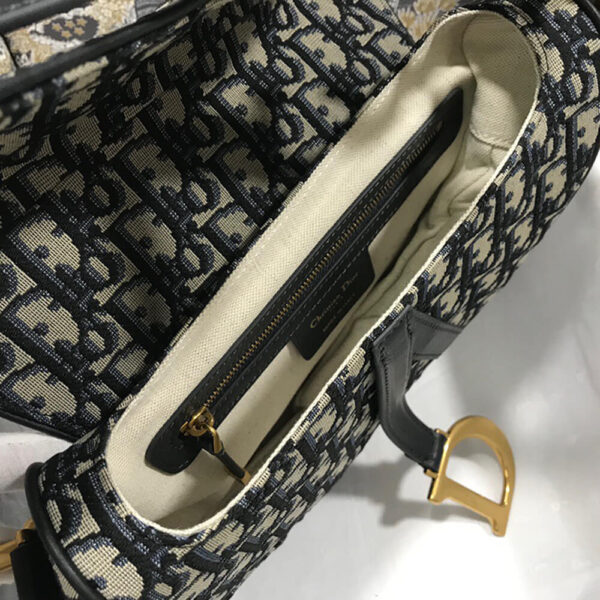 Dior Saddle Bag - Image 7