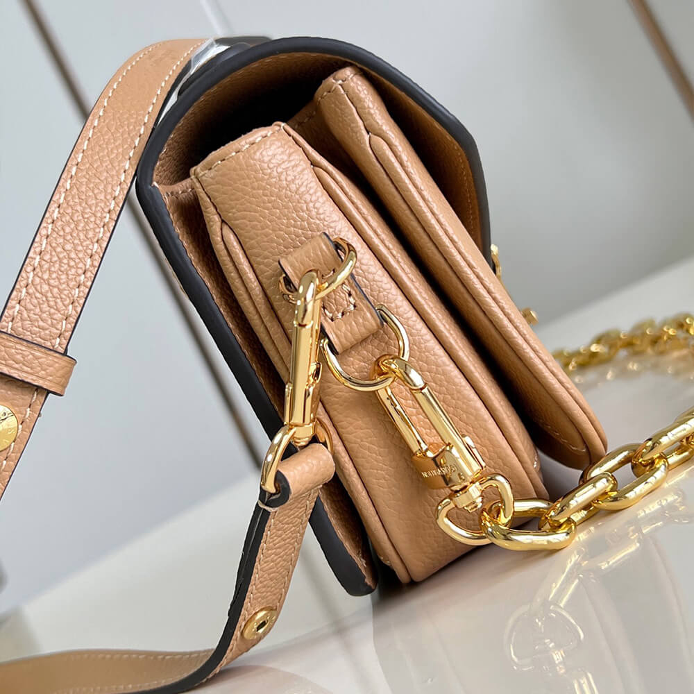 LOUIS VUITTON Pochette Metis East West - Image 4