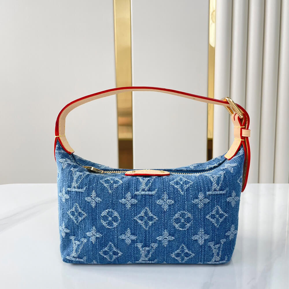 LOUIS VUITTON Hills Pochette - Image 2