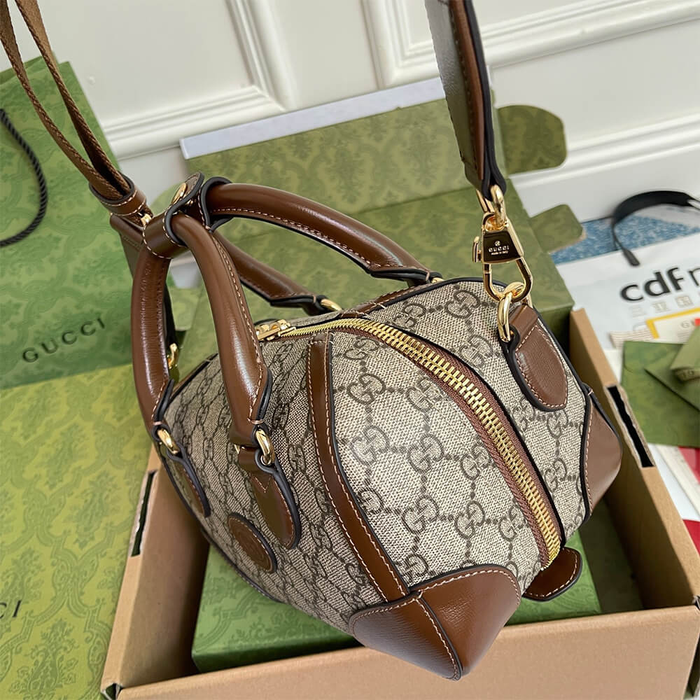 Gucci Duffle Bag With Interlocking - Image 5