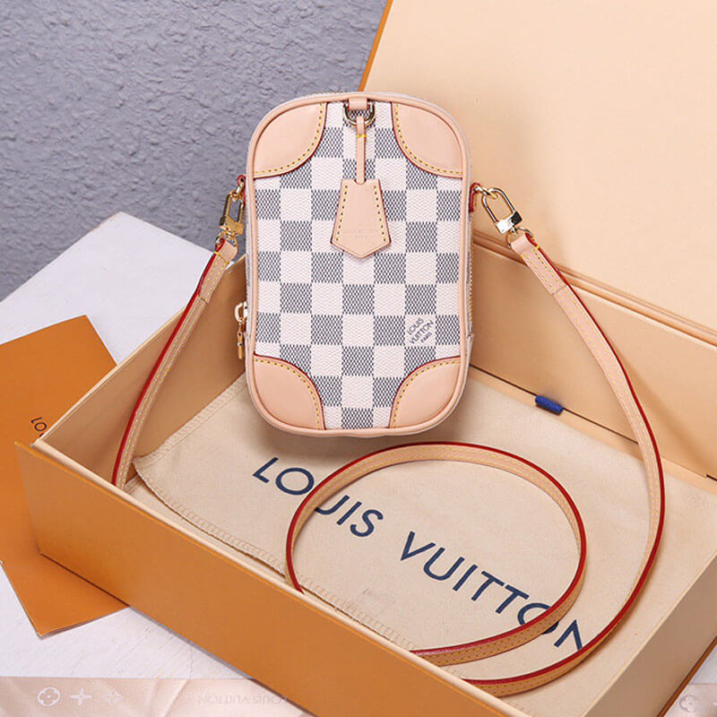 LOUIS VUITTON Neokapi Pouch - Image 3