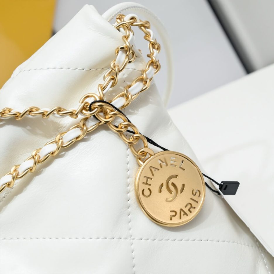 CHANEL 22 MINI HANDBAG - Image 8