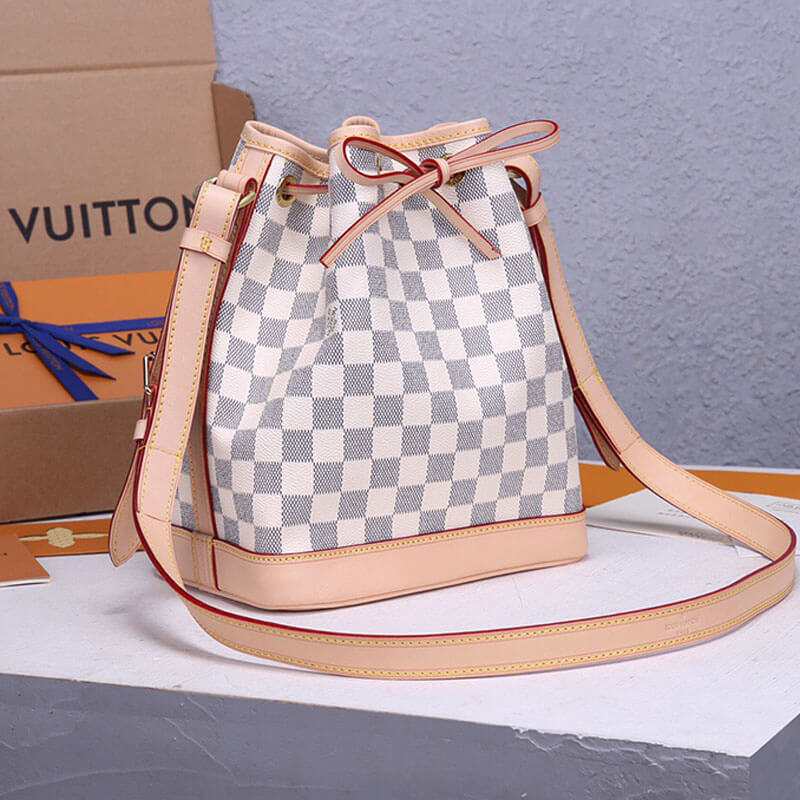 LOUIS VUITTON Noe Bucket Bag - Image 3