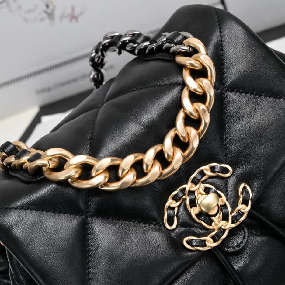 CHANEL 19 BACKPACK - Image 7