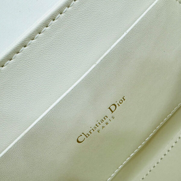 Dior Medium 30 Montaigne Avenue Top Handle Bag - Image 7
