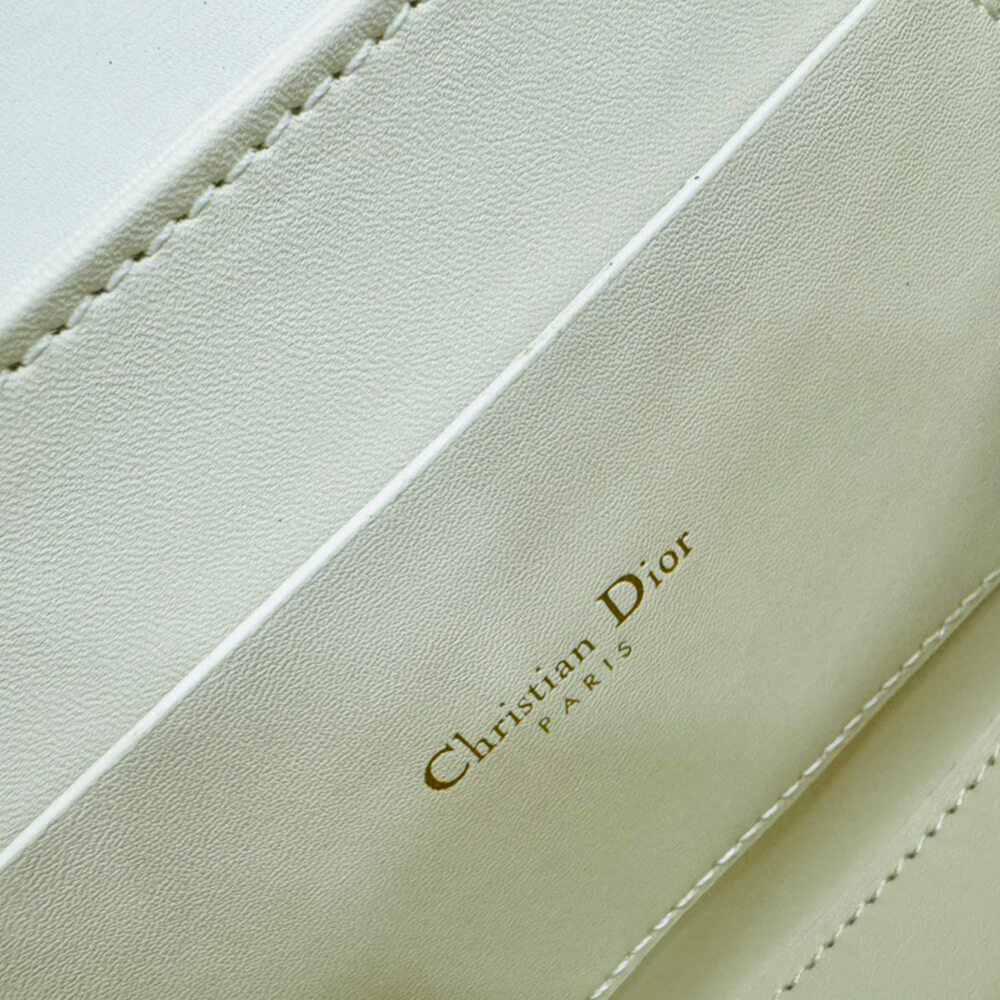 Dior Medium 30 Montaigne Avenue Top Handle Bag - Image 7