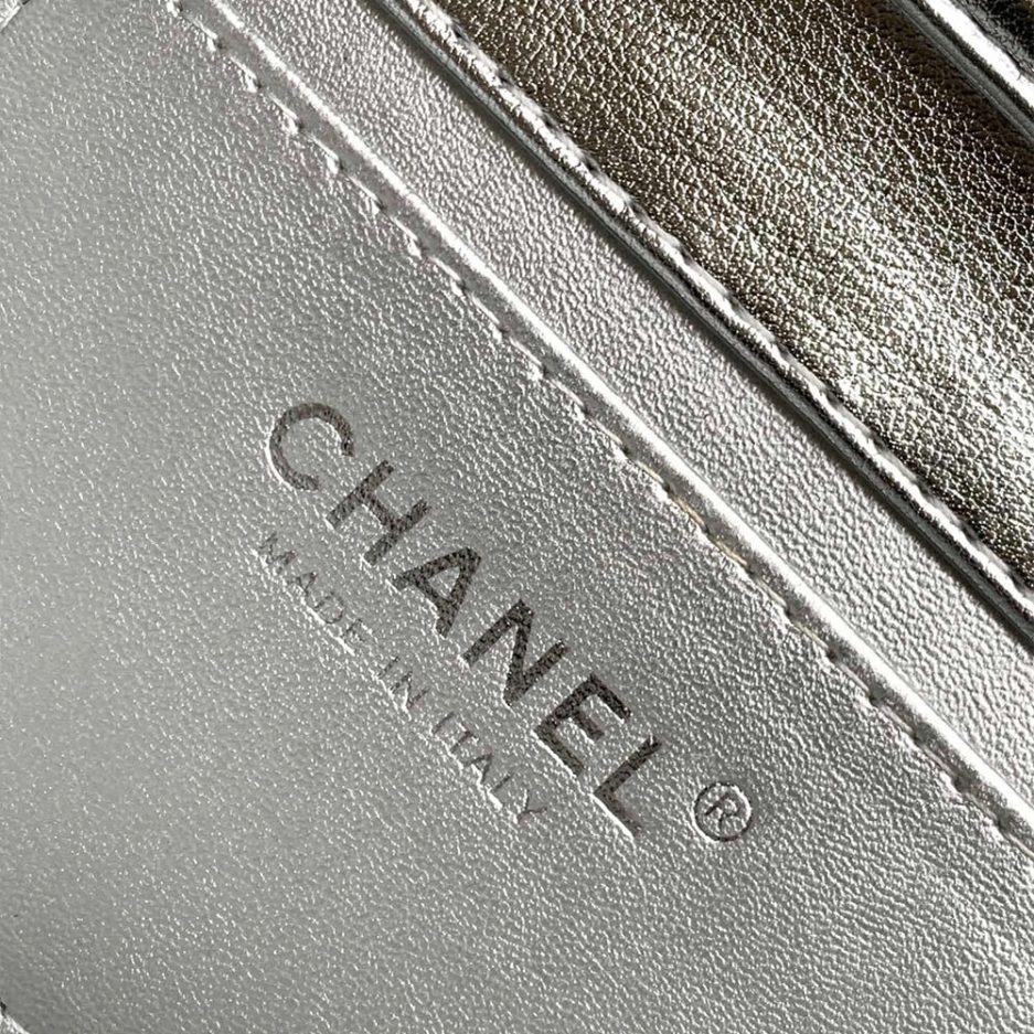 CHANEL Clutch - Image 6
