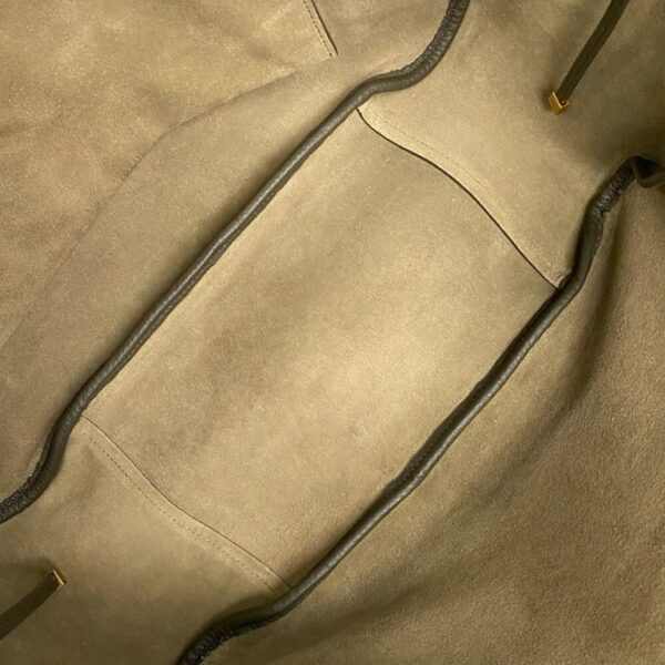 YSL le A 7 Bea In Grained Leather Bag - Image 7