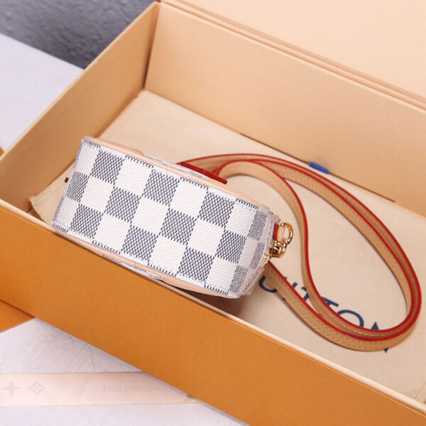 LOUIS VUITTON Neokapi Pouch - Image 5